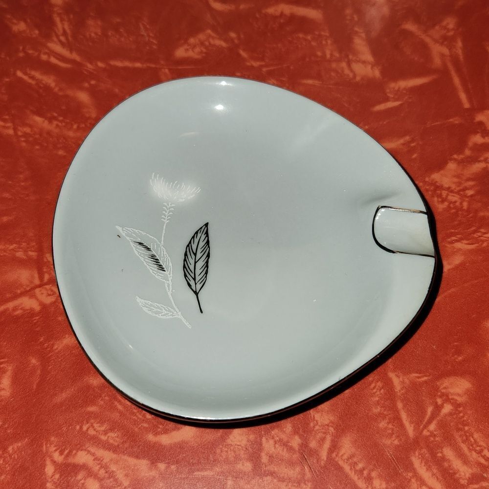 Sapphire by Deville Small Ashtray